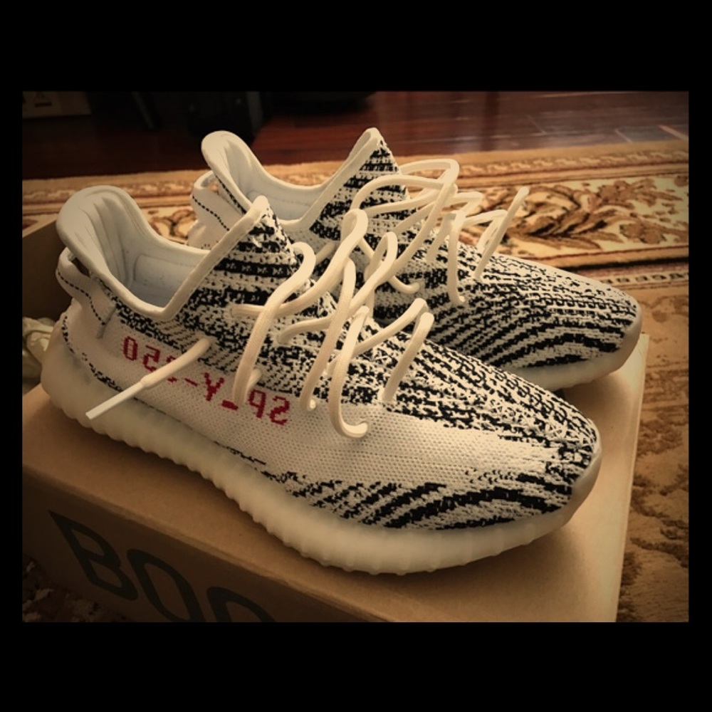 Adidas Yeezy zebra, Size 9.5